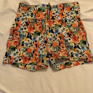 Flower print shorts